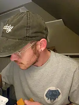 SoxxyNsh online show from December 18, 2025, 1:55 am