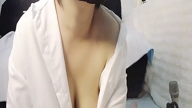 Hey-Cute online show from January 15, 2025, 5:05 pm