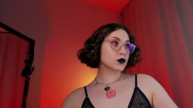 Eva Moss  online show from March 5, 2025, 3:18 am