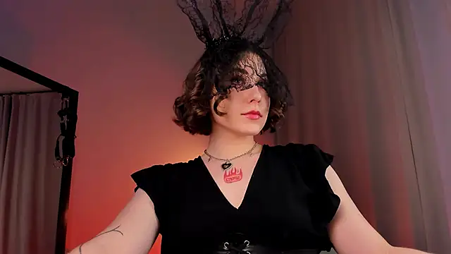 Eva Moss  online show from March 14, 2025, 3:48 am