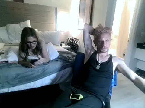 AQuickPhyx online show from February 5, 2025, 12:53 am