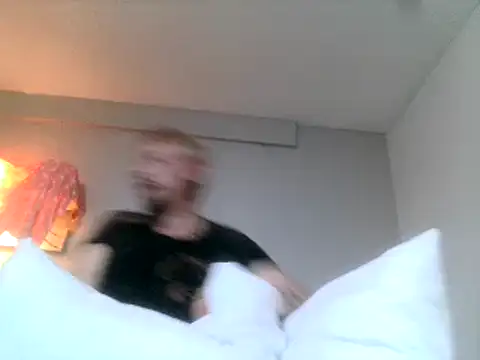 AQuickPhyx online show from February 16, 2025, 10:10 pm