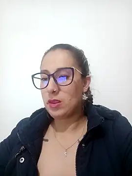 CHARLOTTE 1711 online show from February 15, 2025, 3:20 am