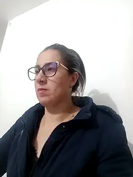 CHARLOTTE 1711 online show from March 6, 2025, 5:24 am