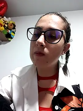 CHARLOTTE 1711 online show from October 18, 2025, 4:04 am