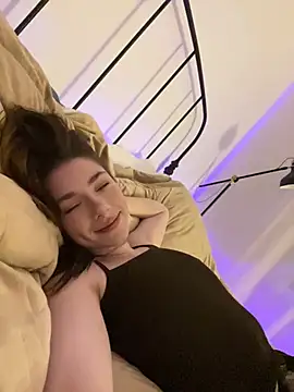 Snapshot of Mary_Leaf chatting on February 11, 2025, 2:46 am Mary Leaf online show from February 11, 2025, 2:46 am