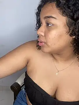 Alexajewels online show from January 13, 2026, 10:26 pm