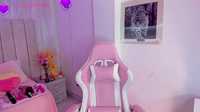 tamy xoo online show from March 19, 2025, 7:49 pm