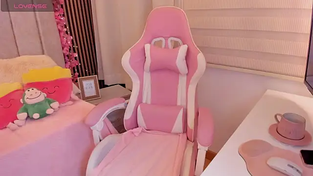 tamy xoo online show from November 14, 2025, 6:50 pm