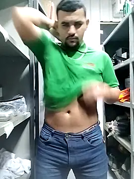 mamauara092 online show from June 20, 2026, 5:49 pm