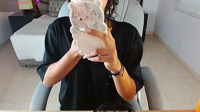 Snapshot of ilitzy_cardona chatting on September 29, 2025, 7:30 pm ilitzy cardona online show from September 29, 2025, 7:30 pm