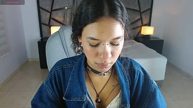 Snapshot of ilitzy_cardona chatting on October 1, 2025, 8:26 pm ilitzy cardona online show from October 1, 2025, 8:26 pm