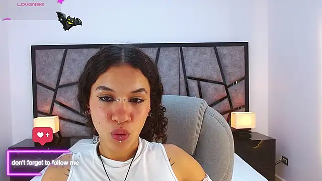 Snapshot of ilitzy_cardona chatting on November 12, 2025, 1:17 am ilitzy cardona online show from November 12, 2025, 1:17 am