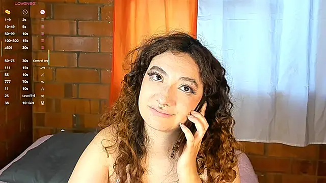 Annycolin  online show from January 21, 2025, 10:41 pm