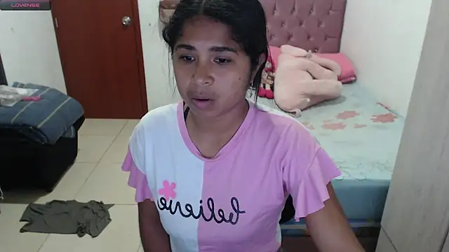 july-feria online show from October 25, 2025, 10:15 pm