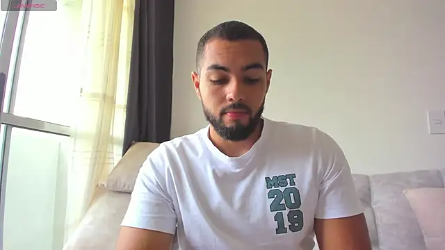 arturguy00 online show from January 11, 2025, 6:33 pm