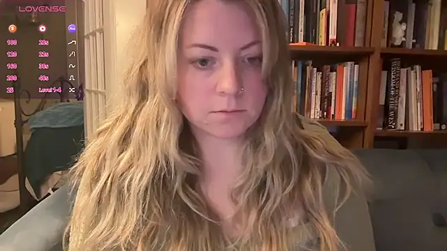 girlnextdoorjoelle online show from January 27, 2025, 5:47 am