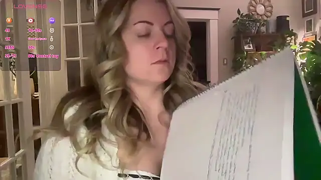 girlnextdoorjoelle online show from January 28, 2025, 6:16 am