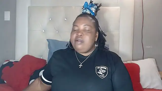 omalicha98 online show from May 28, 2026, 8:22 am