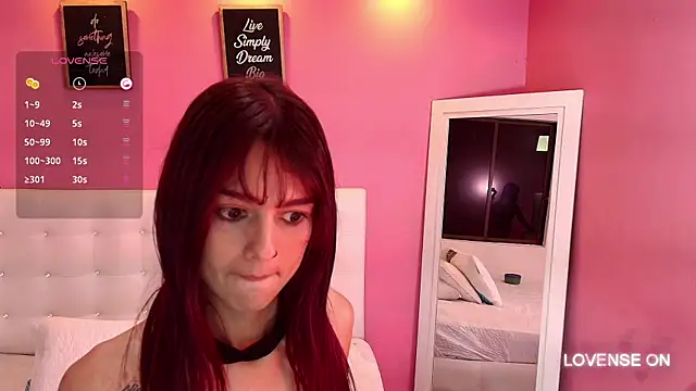 hot-littlechill online show from January 29, 2025, 3:04 pm