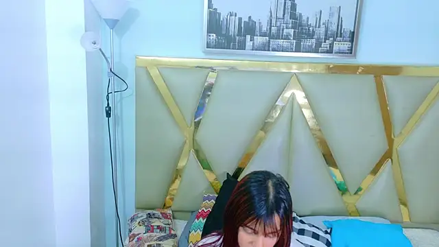 hot-littlechill online show from October 23, 2025, 7:34 pm