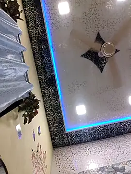 angelrani1234 online show from April 28, 2026, 8:03 pm