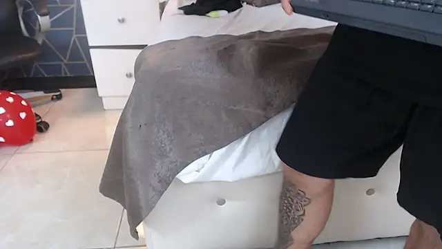 BrandonColee online show from February 21, 2025, 12:28 pm