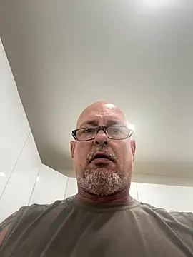 carlospingalinda online show from January 19, 2025, 2:59 pm