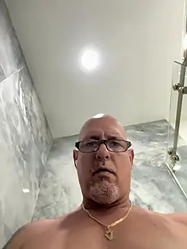 carlospingalinda online show from February 2, 2025, 5:48 pm