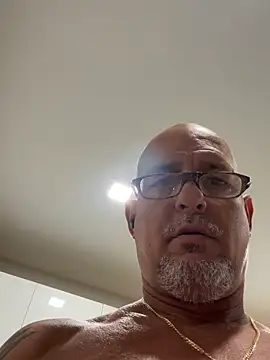 carlospingalinda online show from September 16, 2025, 9:54 am