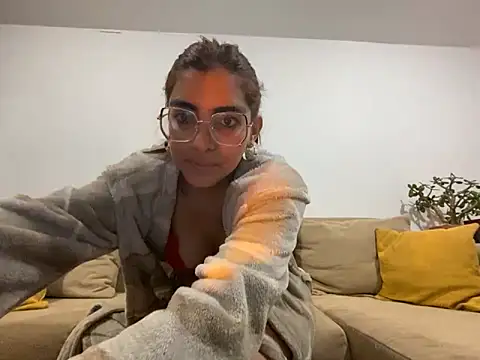 MartinaSooler online show from February 3, 2025, 5:07 am