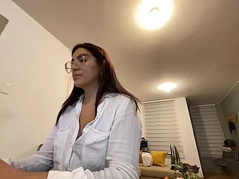 MartinaSooler online show from February 18, 2025, 11:52 pm