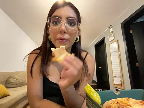 MartinaSooler online show from February 22, 2025, 3:12 am