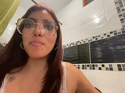 MartinaSooler online show from March 4, 2025, 1:45 am