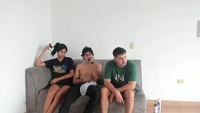 blueroom party online show from March 17, 2025, 1:18 pm