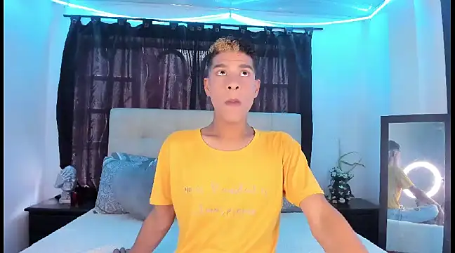 Ethan Boyy online show from January 19, 2025, 5:28 pm