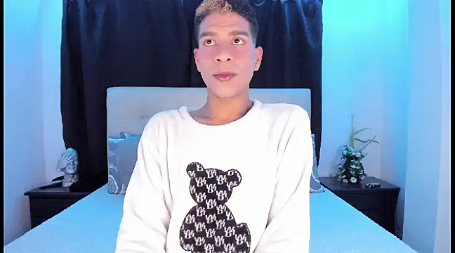 Ethan Boyy online show from January 25, 2025, 8:00 am