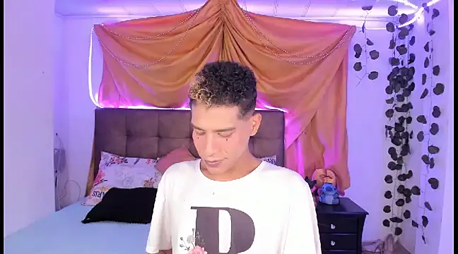 Ethan Boyy online show from March 5, 2025, 12:38 am