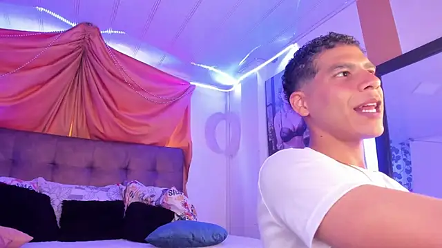 Ethan Boyy online show from September 14, 2025, 9:58 pm