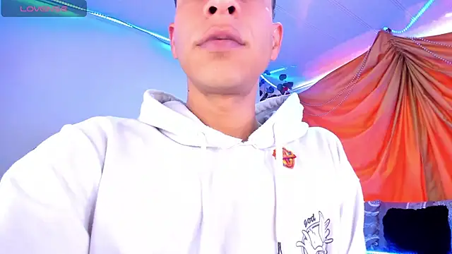 Ethan Boyy online show from November 25, 2025, 5:46 pm