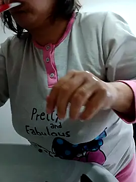 Snapshot of nelly88_xxx chatting on February 12, 2026, 9:04 am nelly88 xxx online show from February 12, 2026, 9:04 am