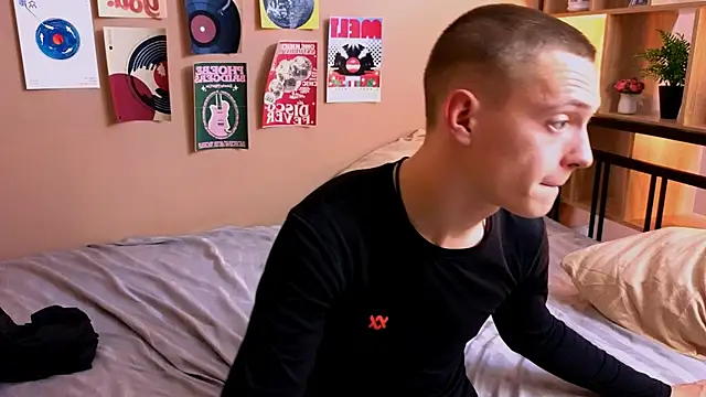 Oliver Sunshine online show from January 13, 2025, 8:37 pm