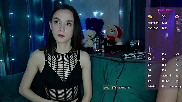 alexnikaaa online show from October 25, 2025, 5:30 pm