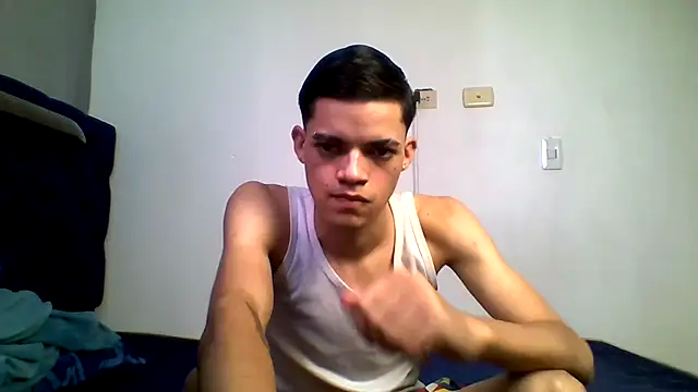 Latinos 2001 online show from July 24, 2026, 1:31 pm