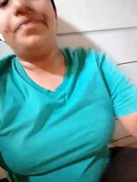 Mumbaigirl17 online show from November 9, 2025, 8:23 am