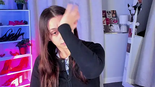 Sahara Shields online show from October 15, 2025, 10:04 am