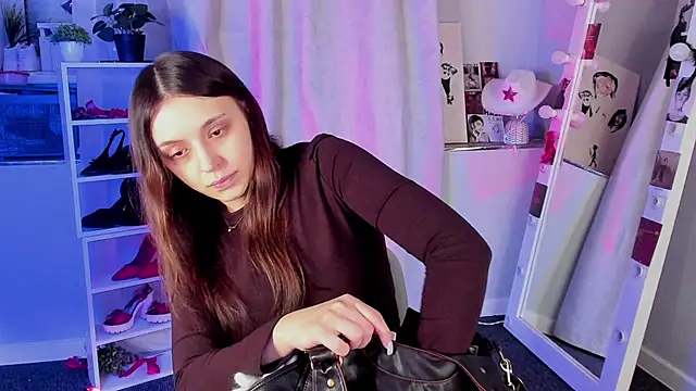 Sahara Shields online show from November 24, 2025, 10:04 am