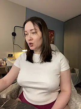 Kiss My Body online show from November 22, 2025, 4:17 pm