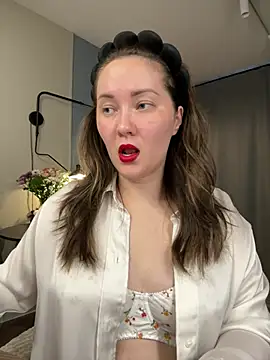Snapshot of Kiss_My_Body chatting on June 16, 2026, 6:32 pm Kiss My Body online show from June 16, 2026, 6:32 pm