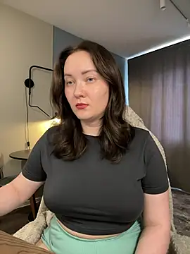 Snapshot of Kiss_My_Body chatting on July 14, 2026, 1:39 pm Kiss My Body online show from July 14, 2026, 1:39 pm